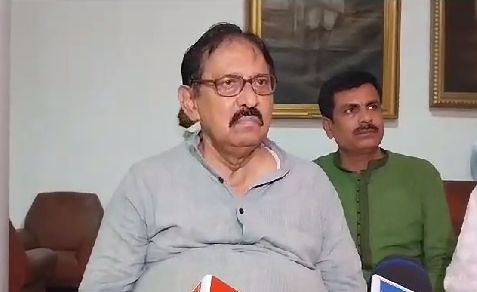 'রাজ্যপালের বিরুদ্ধে মামলা করা যায় না'