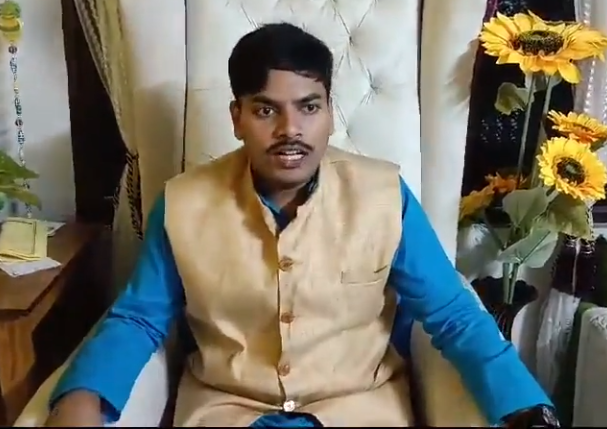 মুখ্যমন্ত্রীকে