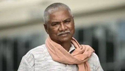 তৃণমূলে