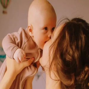 Mother sold her little daughter