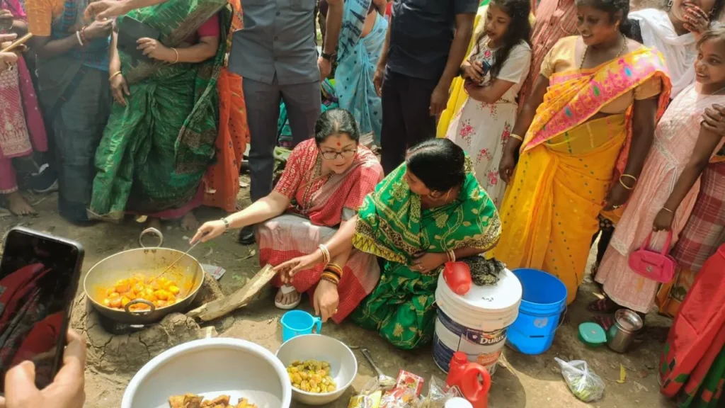 locket-chattopadhyay-cooked-fried-fish-and-curry