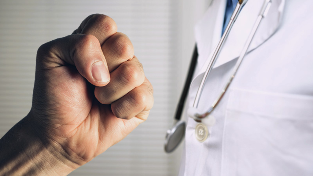 doctors-attacked-moulpur-hospital