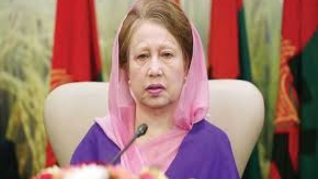 প্রকাশ্যে এলেন খালেদা জিয়া