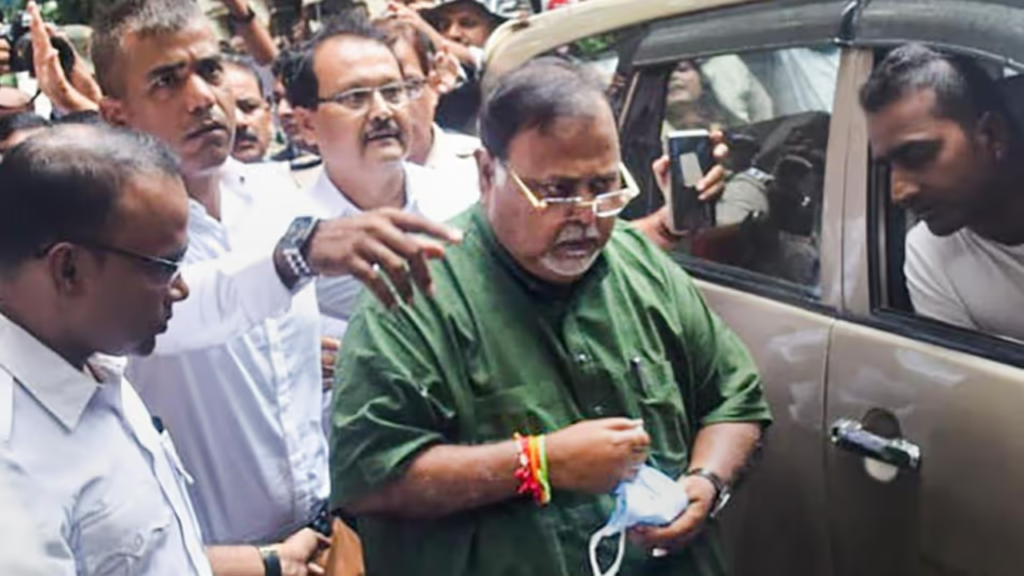 জামিনের পথ বন্ধ, পার্থ চট্টোপাধ্যায়ের মামলায় নতুন জট