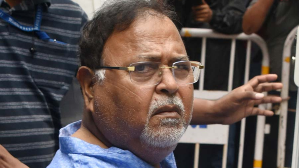 পার্থ চট্টোপাধ্যায়ের দুর্নীতি মামলায় সুপ্রিম কোর্টে ইডির বিরুদ্ধে প্রশ্ন