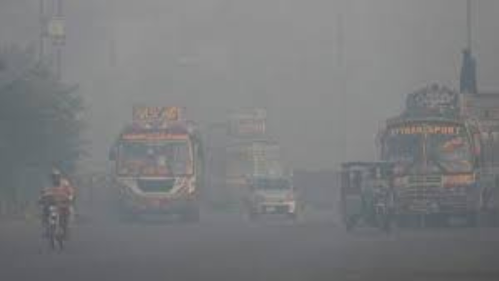 লাহোরে ভয়াবহ দূষণে