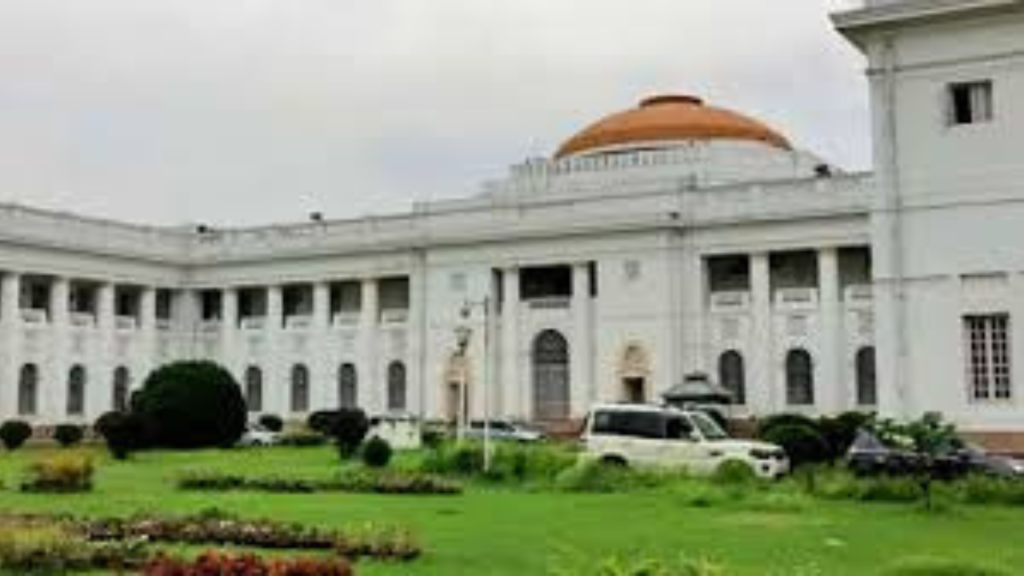 নির্যাতিতার পরিবার বিধানসভায়
