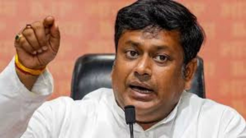 ভাষাগত বিভাজন ও জাতিভিত্তিক জনগণনার বিরোধিতায় মন্তব্য শুভেন্দু অধিকারীর