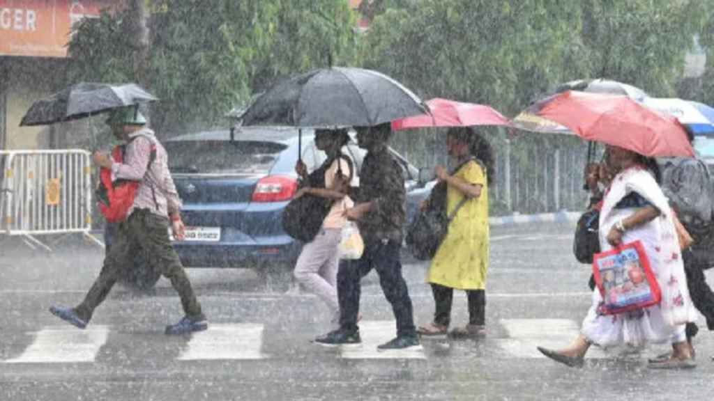 পশ্চিমবঙ্গে বৃষ্টির পূর্বাভাসঃ কেমন থাকবে আগামী কয়েকদিনের আবহাওয়া?