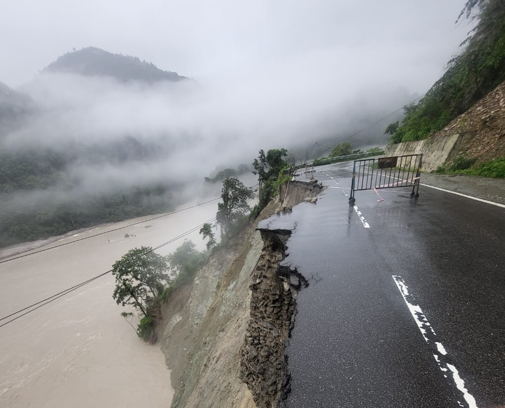 Sikkim Kalimpong road collapse