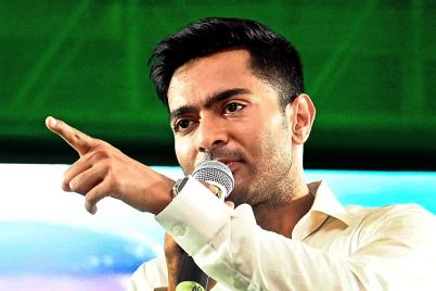 1731942048_abhishek-3.jpg