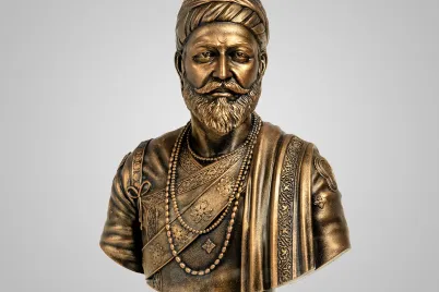 Shivaji_Bronze_05.webp