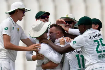 South-Africa-celebrate-Pakistan-Centurion-AP-1200-2024-12-324fb8db0d8df4cde0619b9927b5f362.webp