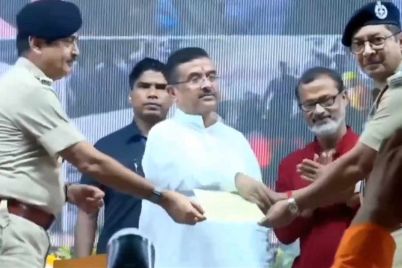 Suvendu-felicitates-Taratala.jpg