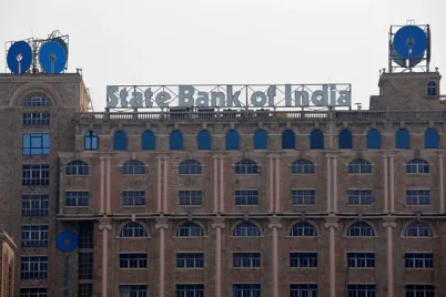 oc23r498_sbi-state-bank-of-india-reuters_625x300_10_May_19.webp